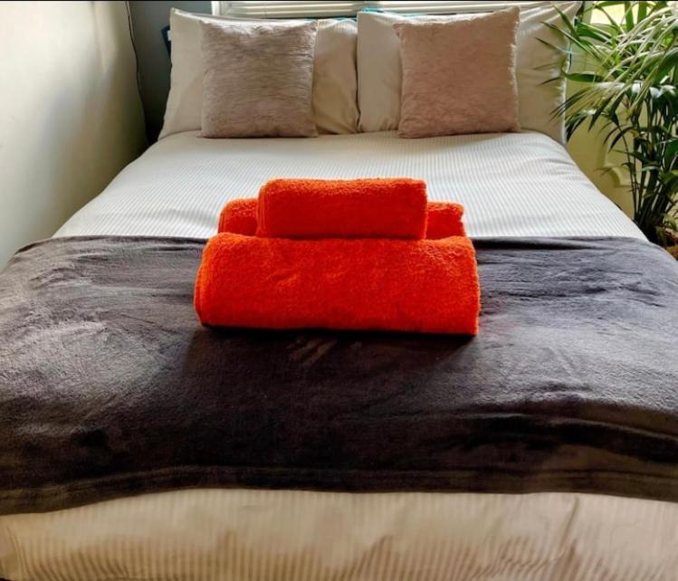 Elkstone Studio Private Hottub Pet Friendly Malvern Ngoại thất bức ảnh