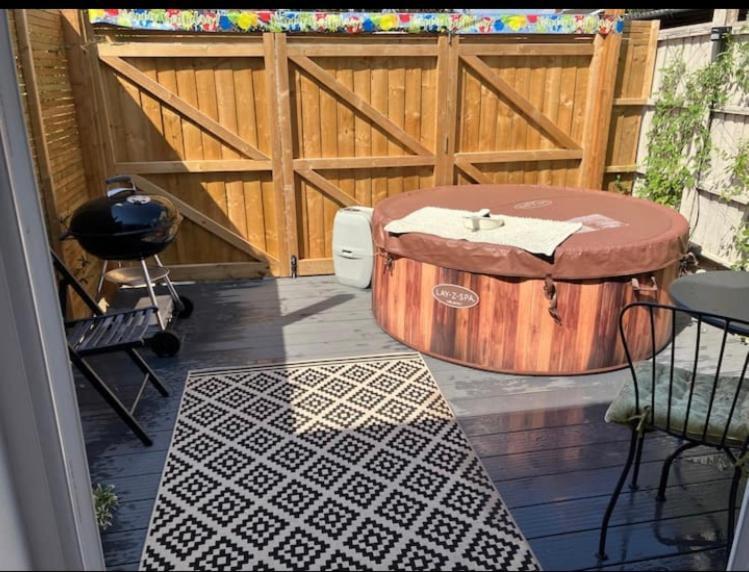Elkstone Studio Private Hottub Pet Friendly Malvern Ngoại thất bức ảnh